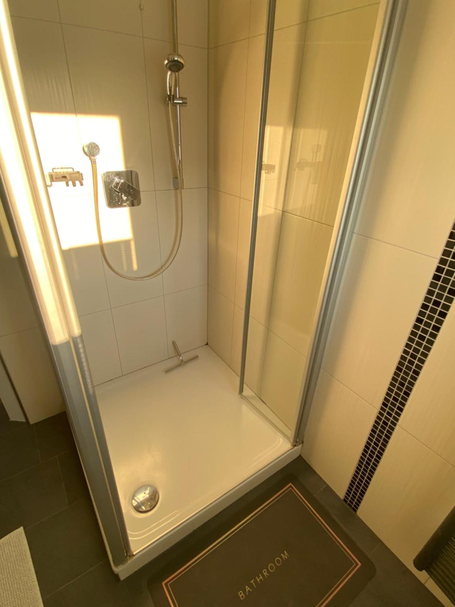 Westpark Appartment - 15Min Zum Zentrum Nuremberg Ngoại thất bức ảnh